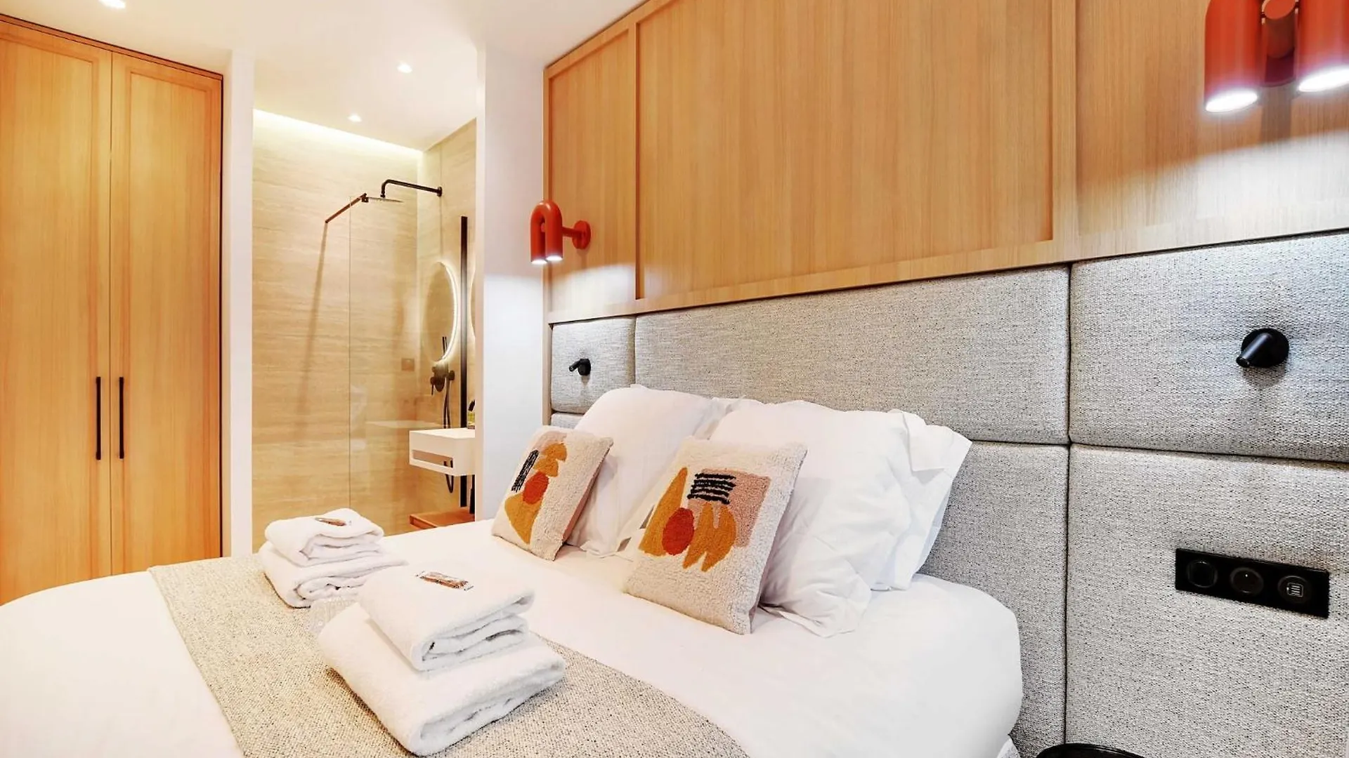 Authentic Apartment - 3Br 6P - Moulin Rouge Paris Frankrig