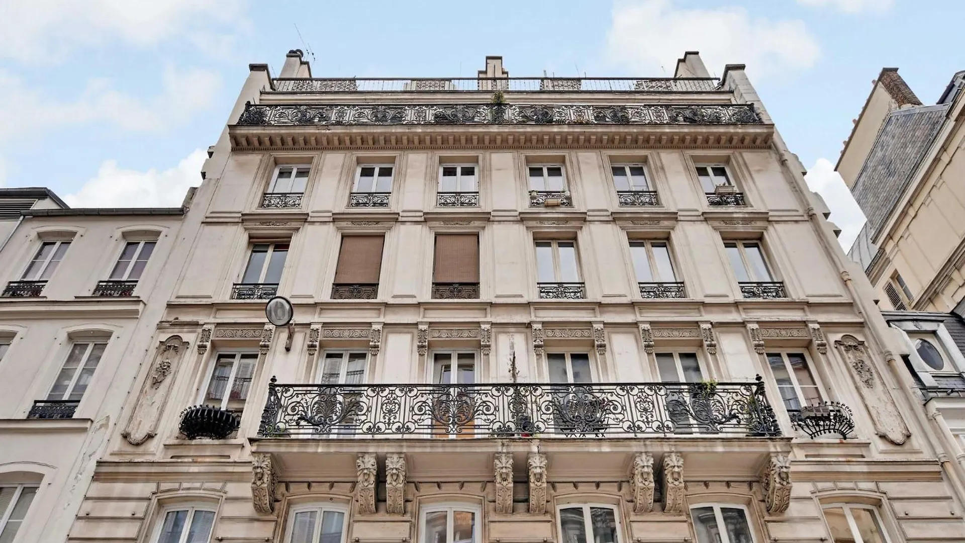 Authentic Apartment - 3Br 6P - Moulin Rouge Paris Frankrig